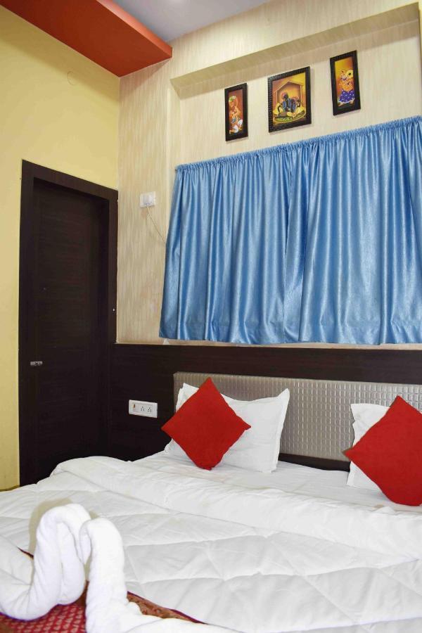 ורנאסי Hotel Mrk מראה חיצוני תמונה