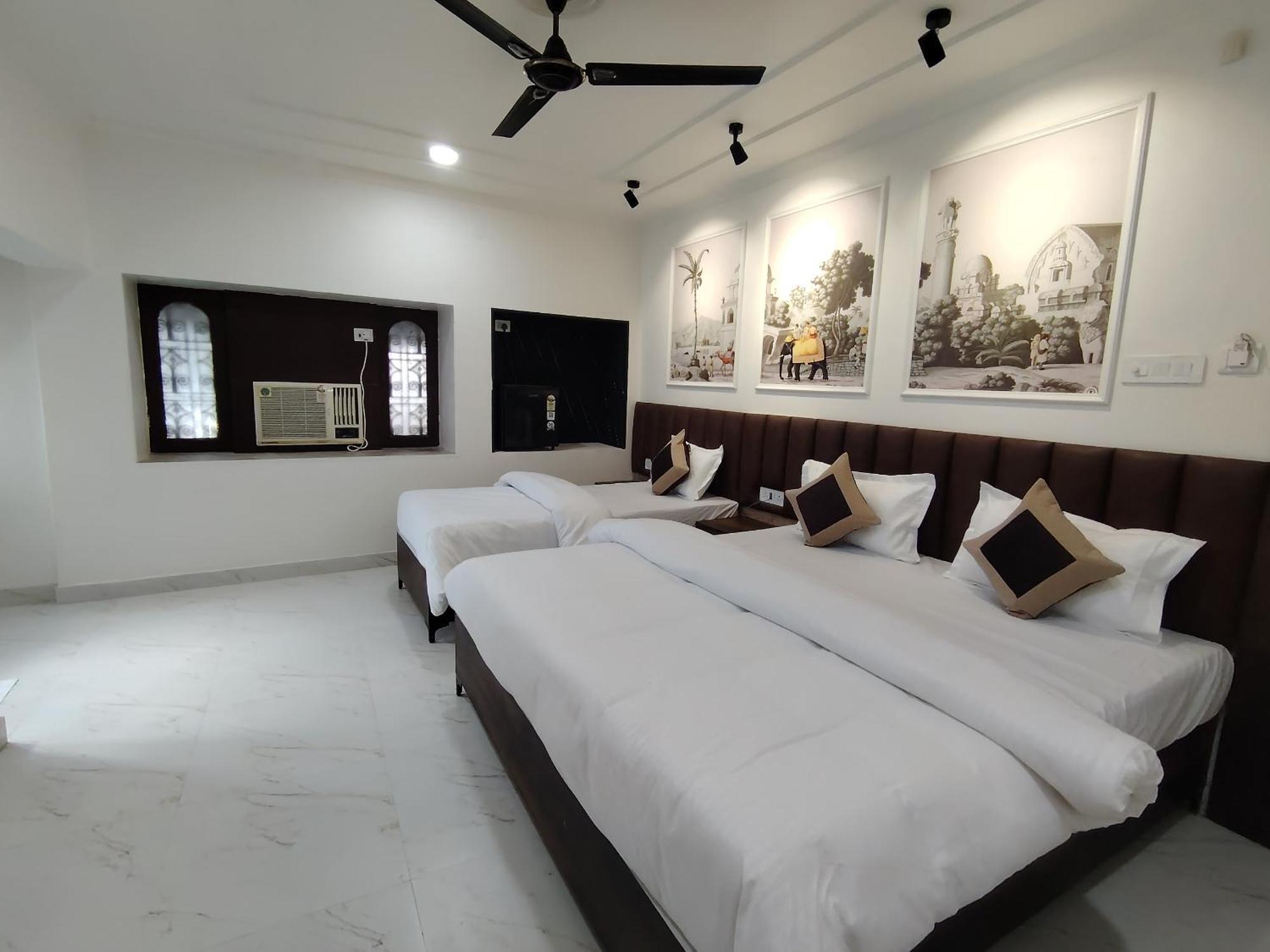 ורנאסי Hotel Mrk מראה חיצוני תמונה